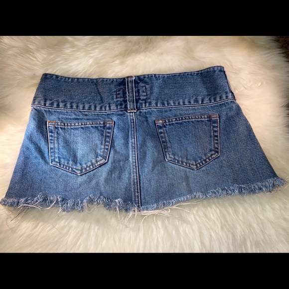 Charming Cut off Skirt | Hollister - Picture 3 of 4